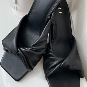 Express Twist Strap Mule Sandal | Color: Black | Size: 7